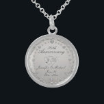 25. Silver Anniversary Monogram Sterling Silberkette<br><div class="desc">1.,  5.,  10.,  25. Jubiläum etc.,  kann diese Jubiläumshalskette mit Jahren verheiratet (oder Zusammen),  Initialen des Paares,  Daten und Namen angepasst werden. AZEZ.com. Hinweis: Dies ist ein grafisches Kunstwerk und enthält keine echten Diamanten oder Silber.</div>