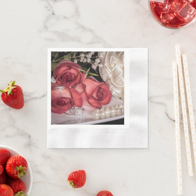 2686-Rot-Weiß-Hochzeit-Rose mit Ringen, Perlen Serviette (Beispiel)