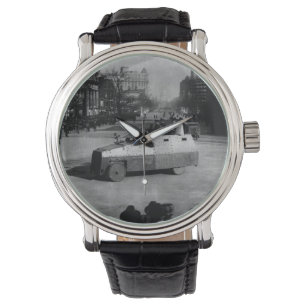 27. März 1917:  Das Geschwader des gepanzerten Armbanduhr