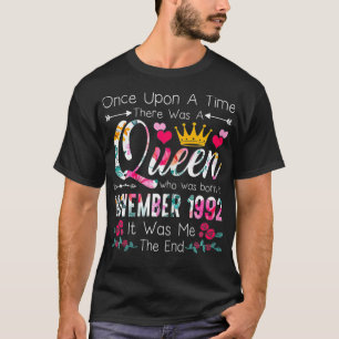 28 Years Birthday Girls 28th Birthday Queen Novemb T-Shirt