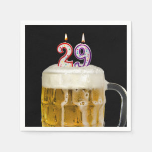 29. Geburtstagsbier auf schwarz Serviette