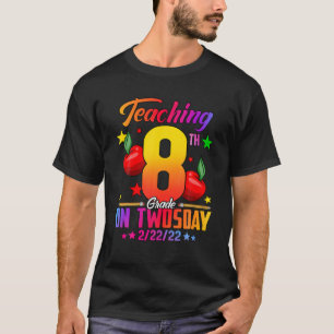 2. Februar 2022 Unterricht 8. Klasse am Twosday Gi T-Shirt