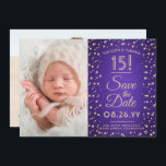 2 Foto Quinceanera Elegantes Lila Gold Glitzer Save The Date<br><div class="desc">Die Zeit fliegt! Mit dieser stilvollen 2-Foto-lila und goldenen 3.5"x5"-Save the Date Einladung laden Sie Ihre Familie und Freunde zu einem eleganten Quinceañera-Fest ein. (IMAGE PLACEMENT TIP: Eine einfache Möglichkeit, ein Foto genau so zu zentrieren, wie Sie es gewollt haben, ist es, es einzuschneiden, bevor Sie es auf die Zazzle-Website...</div>