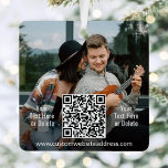 2 Fotos und QR Codes Scannen Sie Website Link Squa Ornament Aus Metall<br><div class="desc">Dieses Jahr feiern die fröhlichen Wunder der modernen Technologie mit einem lustigen interaktiven QR-Code quadratischen Metall Weihnachtsschmuck. Alle Formulierungen auf dieser Vorlage sind einfach zu personalisieren oder zu löschen, und können auf Vorder- und Rückseite unterschiedlich oder gleich sein. (IMAGE PLACEMENT TIP: Eine einfache Möglichkeit, ein Foto genau so zu zentrieren,...</div>