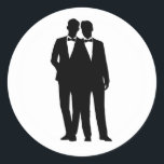 2 Grooms Silhouette Gay Couple Wedding Stickers<br><div class="desc">2 stöhnt Silhouetten in Schwarz und Weiß über eine benutzerdefinierte Farbe mit weißem, kreisförmigem Rahmen. (Der Rand kann entfernt werden, und es stehen mehr Aufkleber und Formen zur Verfügung. Monogramm-Version auch in meinem Shop erhältlich: Klicken Sie auf "Anpassen" und verwenden Sie die Armbanduhren auf der rechten Seite, um die Hintergrundfarbe...</div>