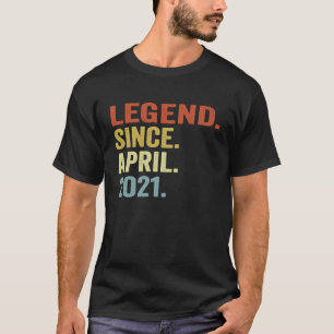 2 Jahre Vintag im April 2021 2. Geburtstag T-Shirt
