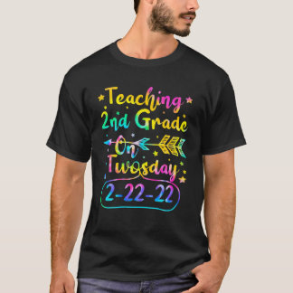 2. Klasse am 2./22/22 Februar T-Shirt