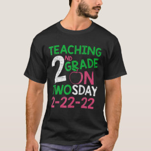 2. Klasse Unterricht am 2.2.2022 Funny Mathe T-Shirt