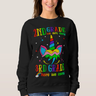 2. Klasse Wir werden 3. Stufe hier kommen wir Nied Sweatshirt
