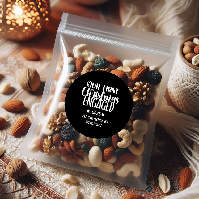 2 Photo Minimalist First Christmas Engaged Runder Aufkleber (Von Creator hochgeladen)