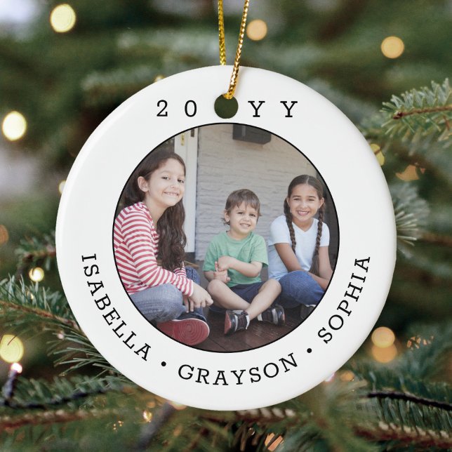 2 Photo Simple Typography Year Black and White Keramik Ornament (Von Creator hochgeladen)