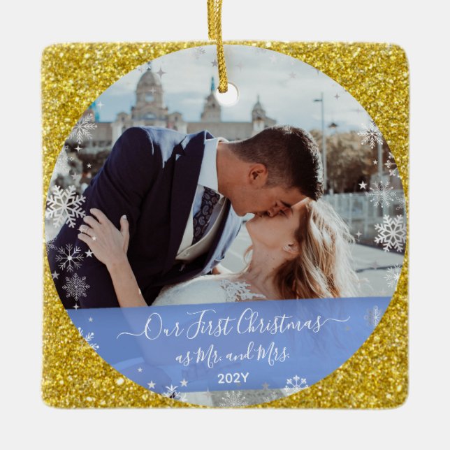 2 Photos Our First Christmas Mr Mrs Gold Glitter Keramikornament (Vorderseite)