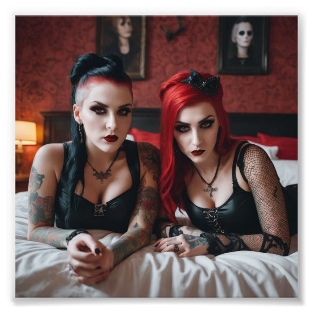 2 Tattoo Goth Girls auf Bettbasis Fotodruck (Vorne)