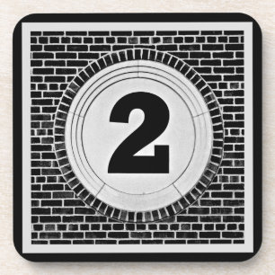 2 Two Much Too? in Black and White Getränkeuntersetzer