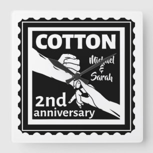 2nd Wedding anniversary couple holding hands Quadratische Wanduhr