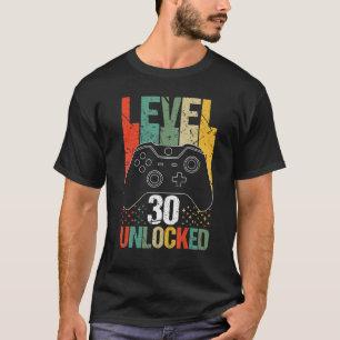 30. Geburtstag des ungesicherten Videospielers der T-Shirt