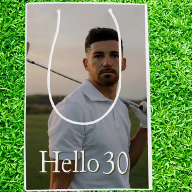 30. Geburtstag Golf Mittlere Geschenktüte (Surprise golf lovers with a thoughtful golf gift bag filled with essentials and treats.)