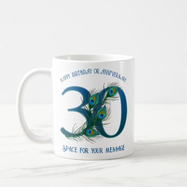 30. Geburtstag oder Jubiläum Pfauenfeder Kaffeetasse (Links)