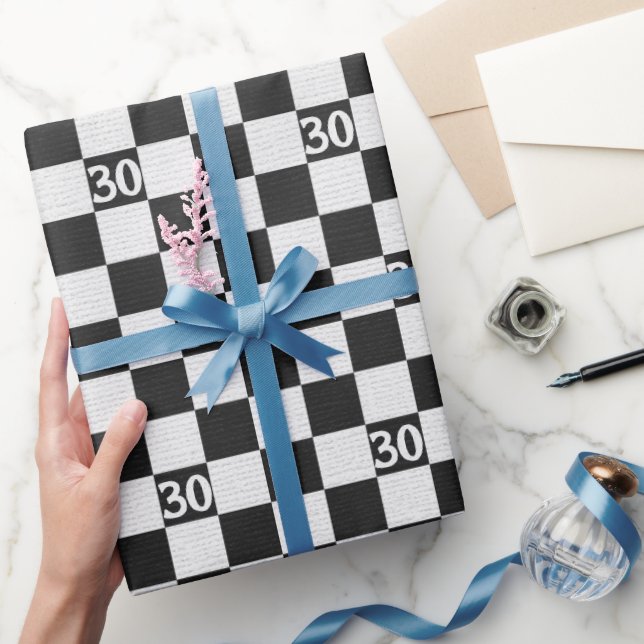 30. Geburtstag Schwarze und Weiße Karos Geschenkpapier (Schenken)