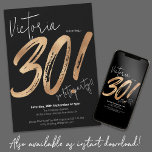 30. Geburtstag Script Gold Black Modern Einladung<br><div class="desc">30. Geburtstag Script Gold Schwarz Moderne Einladung. Lassen Sie Ihren Meilenstein mit einer Touch aus weichem Flair mit unserem Einladungs-Design höher schlagen. Dieses zeitgenössische Meisterwerk verbindet mühelos elegante Gold- und Schwarz-Akzente und schafft eine Einladung, die Eleganz und Stil ausstrahlt. Dieses minimalistische Design verleiht Ihrer Feier eine spielerische Drehung und macht...</div>