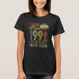 30. Geburtstag Vintage September 1992 30 Jahre alt T-Shirt