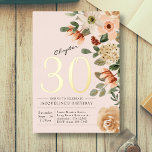 30. Geburtstag Vintager Blumenpfirsich 30 Folieneinladung<br><div class="desc">Feiern Sie mit diesem einzigartigen Kapitel 30 Peach Floral Foil Einladung des T4 Studio Ihren großen Meilenstein im Stil! Dieses wunderschöne Design zeichnet sich durch ein Vintages pfirsichfarbenes Muster und goldene Folienakzente aus, um Ihr 30. Party zu einem Erlebnis zu machen. Mit einer Vielzahl an Größen, ist diese elegante Einladung...</div>