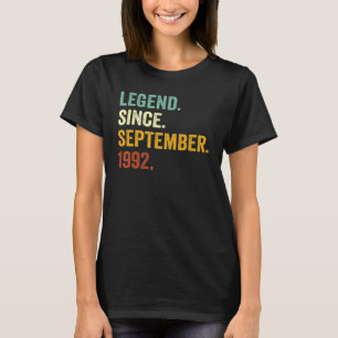 30 Jahre alte Legende seit September 1992 30. Bir T-Shirt