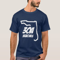 30A setzt T-Shirt auf den Strand