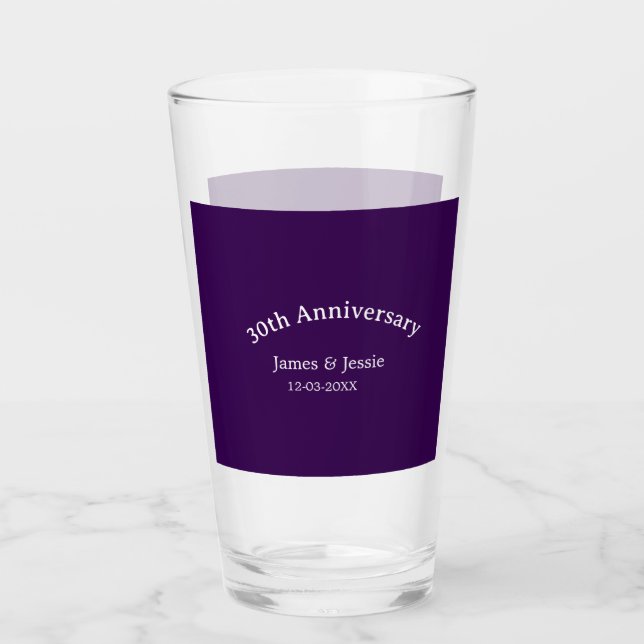 30th wedding anniversary name date purple simple  glas (Vorderseite)