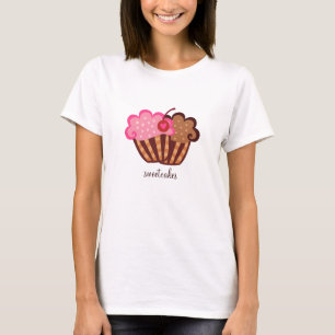 311-Sweet backt T-Shirt zusammen