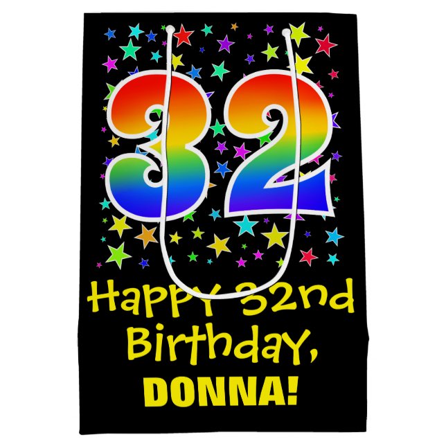 32. Geburtstag: Farbiges Sternenmuster & Regenboge Mittlere Geschenktüte (Rückseite)