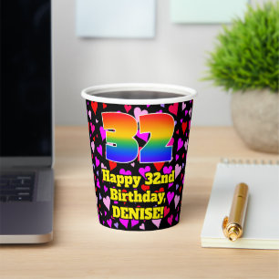 32. Geburtstag: Loving Hearts Pattern, Rainbow 32 Pappbecher