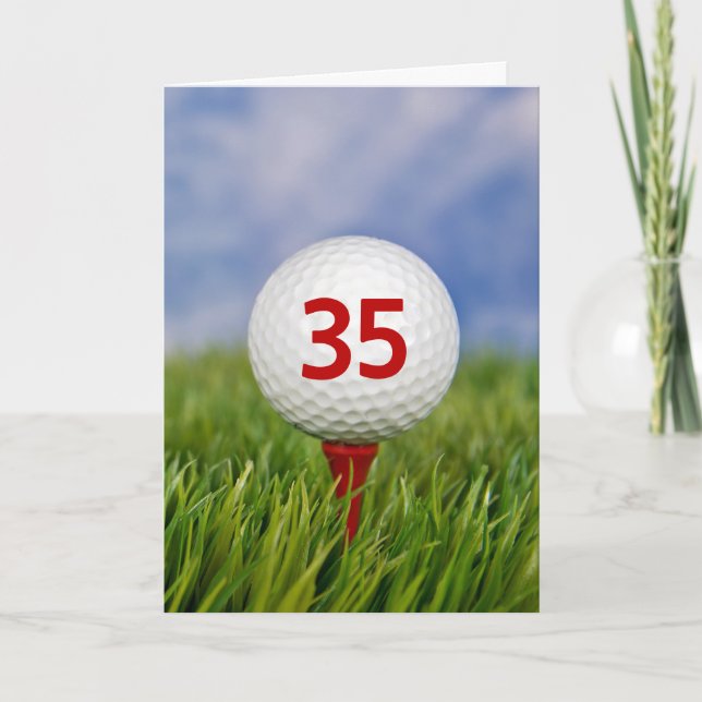 35. Geburtstag Golf Ball auf Red T-Shirt Karte (Vorderseite)