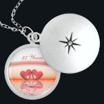 35. Jubiläum Korallenherzen Sterling Silberkette<br><div class="desc">Locket mit meinem Bild von zwei Korallenherzen,  die unter einem Regenbogen auf dem Wasser schwimmen. Der anpassbare Text sagt "35 Jahre".</div>