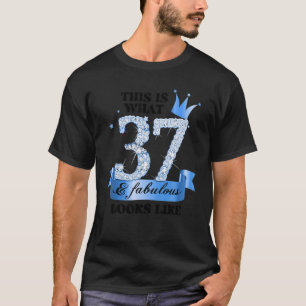 37 & Fabulous I Blue White Party Gruppe Candid Fot T-Shirt