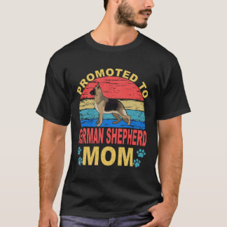 37 Zum Deutschen Schäferhund-Mama befördert Deutsc T-Shirt