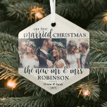 3 Foto Erste Verheiratete Weihnachtsfeiertage Hexa Ornament Aus Glas<br><div class="desc">Feiern Sie einen fröhlichen 1. Urlaub als Neuvermählte mit einer maßgeschneiderten 3-Foto-Collage "Unser erstes Verheiratetes Weihnachtsfest" in sechseckiger Glasform. Bilder und Texte auf dieser Vorlage sind einfach zu personalisieren. (IMAGE PLACEMENT TIP: Eine einfache Möglichkeit, ein Foto genau so zu zentrieren, wie Sie es gewollt haben, ist es, es einzuschneiden, bevor...</div>