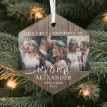 3 Foto Mr. & Mrs. 1 Weihnachten Rustikale Imitate  Ornament Aus Glas<br><div class="desc">Feiern Sie einen fröhlichen 1. Urlaub als verheiratetes Paar mit einer maßgeschneiderten 3-Foto-Collage "Unser erstes Weihnachtsfest als Mr. & Mrs." Imitate aus sechseckiger Glasschmuck. Alle Texte und Bilder auf dieser Vorlage sind einfach zu personalisieren. (IMAGE PLACEMENT TIP: Eine einfache Möglichkeit, ein Foto genau so zu zentrieren, wie Sie es gewollt...</div>
