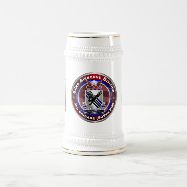 3. Im Flugzeug Abteilung 505. PIR Bierglas (Mittel)
