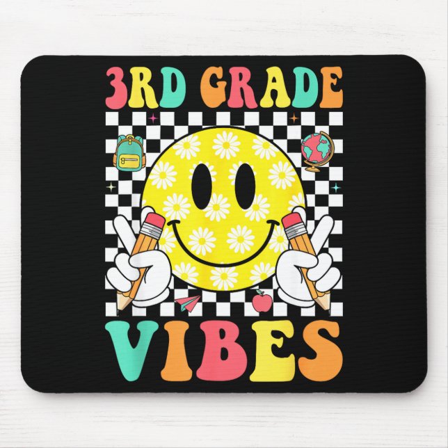 3. Klasse Vibes Retro-Lächeln Gesicht Lehrer Kinde Mousepad (Vorne)