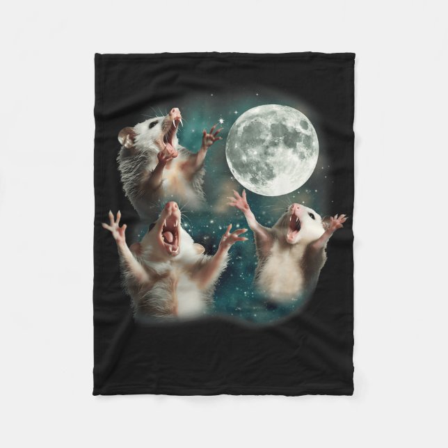 3 Possum Moon _ 3 Opossum Funny Weird Curry Fleecedecke (Vorderseite)