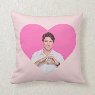 <3 Trudeau Kissen