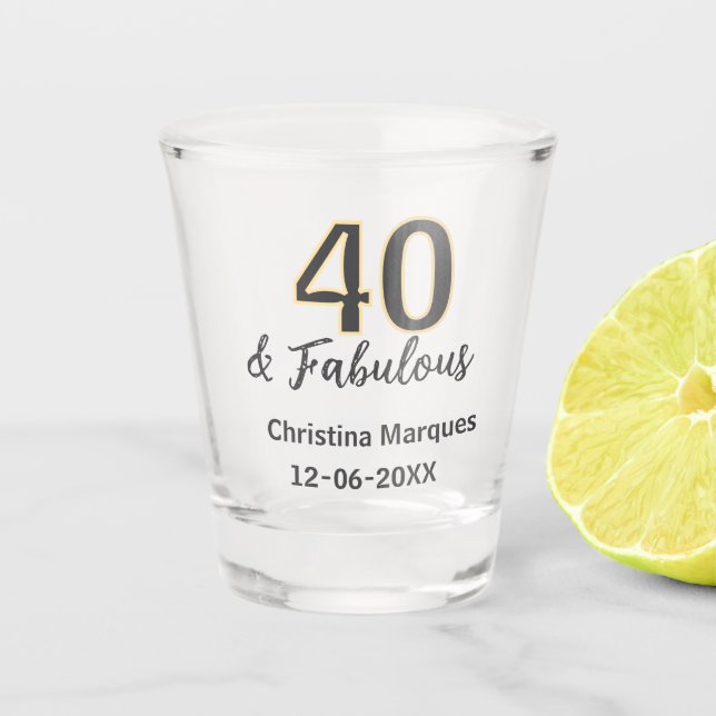 40 & fabulous gray yellow birthday calligraphy  schnapsglas (Vorderseite)