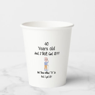 40 Jahre alt und immer noch got Pappbecher