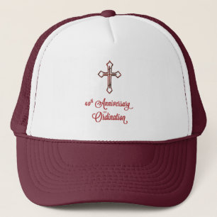 40. Jahrestag der Ordination, Ruby Cross auf Star Truckerkappe