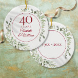 40. Ruby Wedding Jubiläum Wasserfarbenwelt Keramik Ornament<br><div class="desc">Dieses elegante botanische 40-jährige Hochzeitsstipendesign mit zarten,  sanften Aquarellfarben-Blätter kann mit Ihren speziellen Informationen zum 40-jährigen Jubiläum in elegantem Rubintext personalisiert werden. Entwickelt von Thisisnotme©</div>