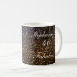40 und fabelhafte Birthday Gold Black Glitzer Girl Kaffeetasse<br><div class="desc">Mit hübschem,  gürtelnem und wunderschönem goldfarbenem schwarzem Hintergrund und personalisierter Textvorlage für den Namen,  den Sie bearbeiten können,  ist dies perfekt für die 40. Geburtstagsfeiern oder das Geschenk!</div>
