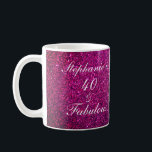 40 und fabelhafte Geburtstag Pink Lila Glitzer Gir Kaffeetasse<br><div class="desc">Mit hübschem,  gürtelnem und wunderschönem rosa lila glitzernden Hintergrund und personalisierter Textvorlage für den Namen,  den Sie bearbeiten können,  ist dies perfekt für die 40. Geburtstagsfeiern oder Geschenke!</div>