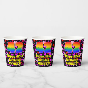 42. Geburtstag: Loving Hearts Pattern, Regenbogen Pappbecher