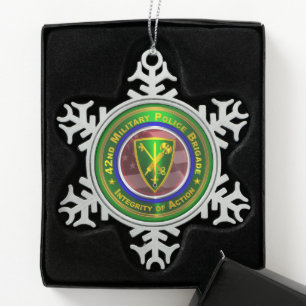 42. Militärpolizei Schneeflocken Zinn-Ornament